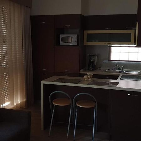 Keller Arany Apartmanok ไฮจ์ดุสโซบอสโล ภายนอก รูปภาพ